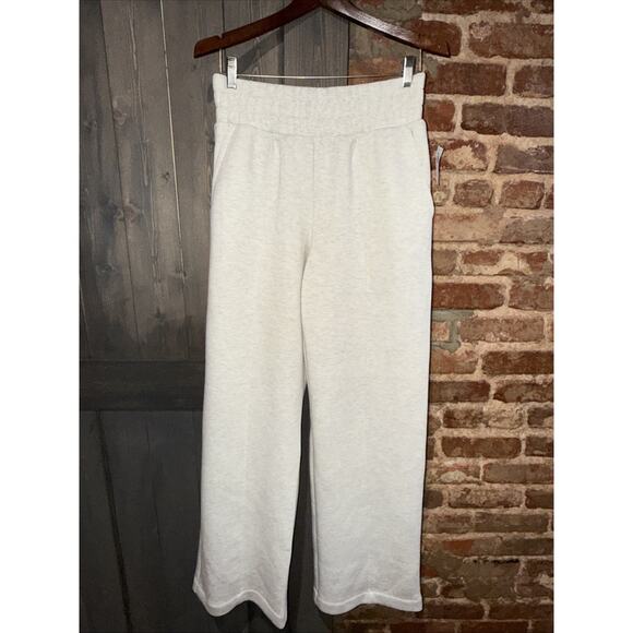 Old Navy Active Bounce FleeceHigh Rise Wide Leg Breathable Sz M Tall Beige NWT - Picture 1 of 5